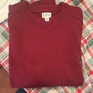 Jcrew men’s sweater size Medium. Shoot me your best offer.